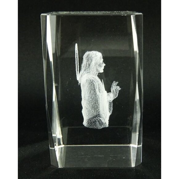 Jesus Sacred Heart 3D Laser Etched Crystal Glass Paperweight - Picture 5 of 9